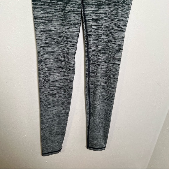 Aerie Heathered Green Ombre Leggings Fleece chill.play.move. - Picture 6 of 13